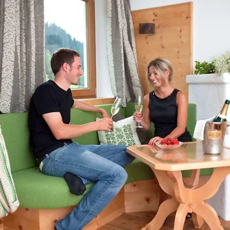 Natur-&wanderhotel Tuxertal 4*