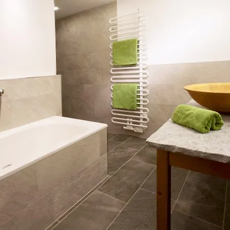 Natur- & Wanderhotel Tuxertal 4* Tux