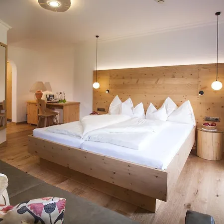 Hotel Natur- & Wanderhotel Tuxertal Tux