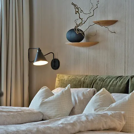 Отель Natur- & Wanderhotel Tuxertal Тукс