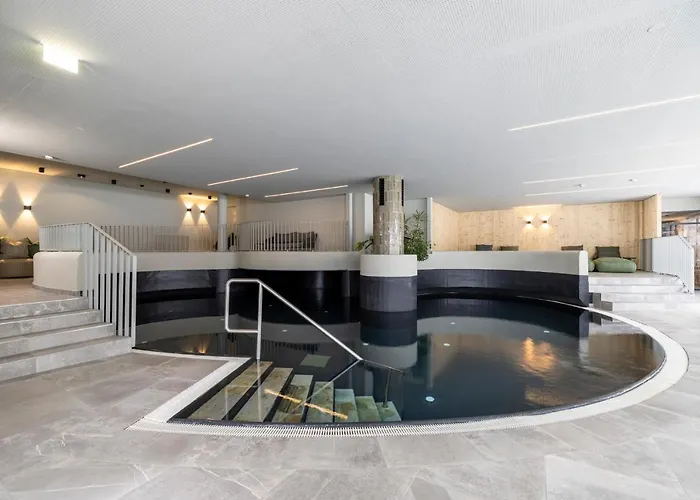 Natur- & Wanderhotel Tuxertal Hotel