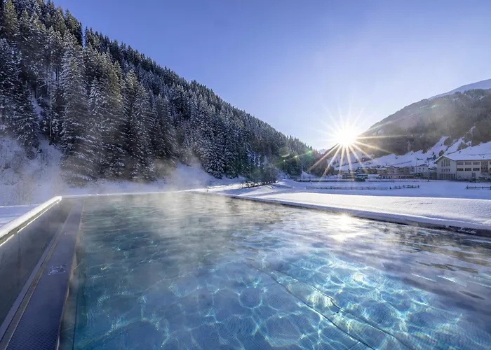 Natur- & Wanderhotel Tuxertal Tux