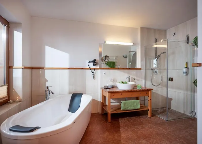 Natur- & Wanderhotel Tuxertal Tux