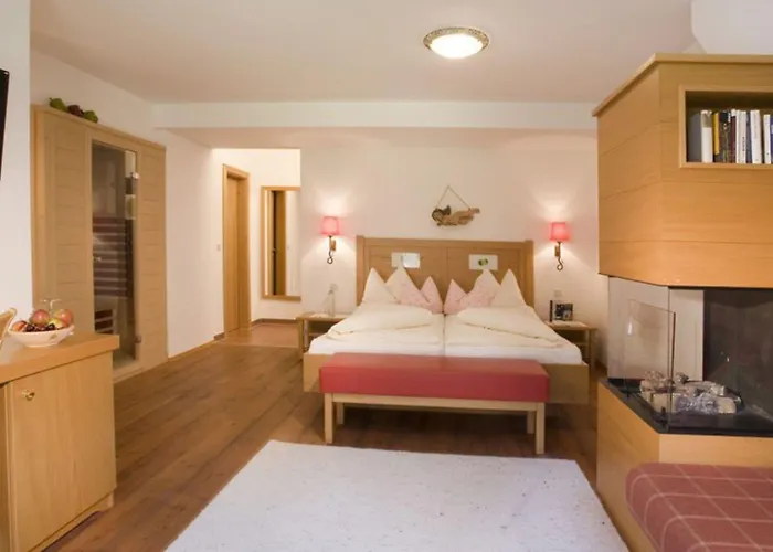 Natur- & Wanderhotel Tuxertal Tux