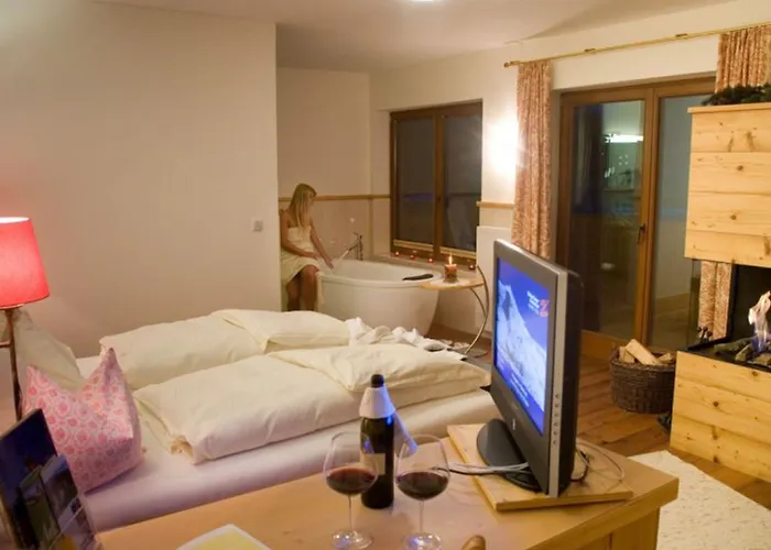 Natur- & Wanderhotel Tuxertal Hotel 4*