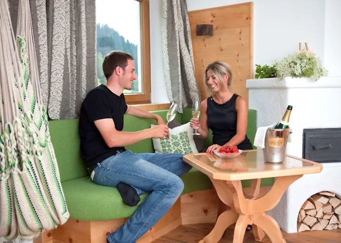 Natur- & Wanderhotel Tuxertal 4*