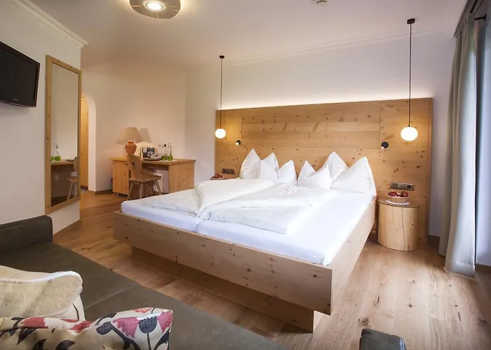 Hotell Natur- & Wanderhotel Tuxertal Tux