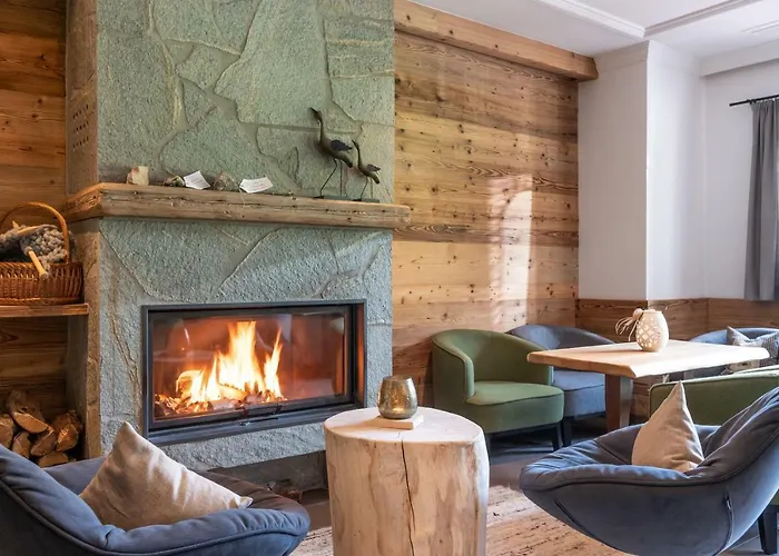 Natur- & Wanderhotel Tuxertal Hotel