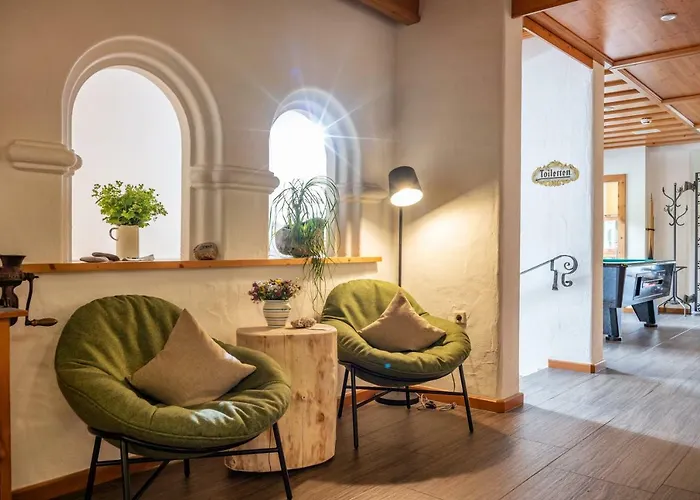 Natur- & Wanderhotel Tuxertal Hotell