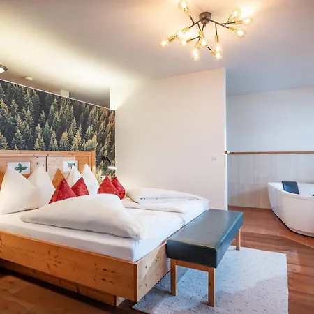 Hotel Natur- & Wanderhotel Tuxertal Tux