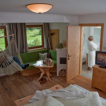 Natur- & Wanderhotel Tuxertal 4* Tux