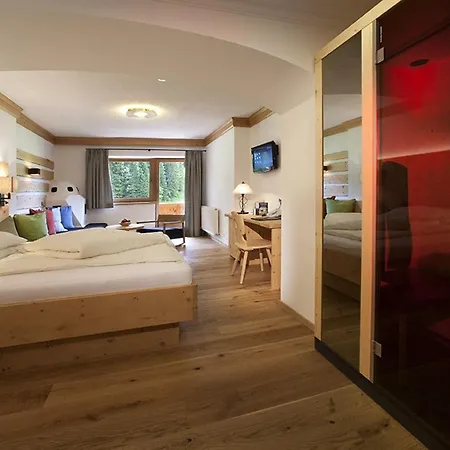 Natur- & Wanderhotel Tuxertal