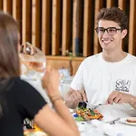 호텔 Natur- & Wanderhotel Tuxertal 4*