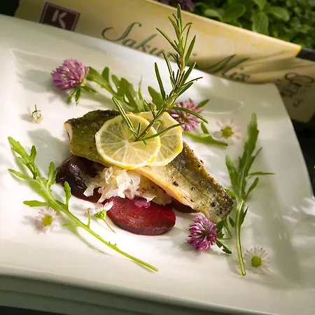 Natur- & Wanderhotel Tuxertal 4* Tux