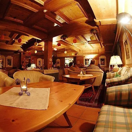 Otel Natur- & Wanderhotel Tuxertal Tux